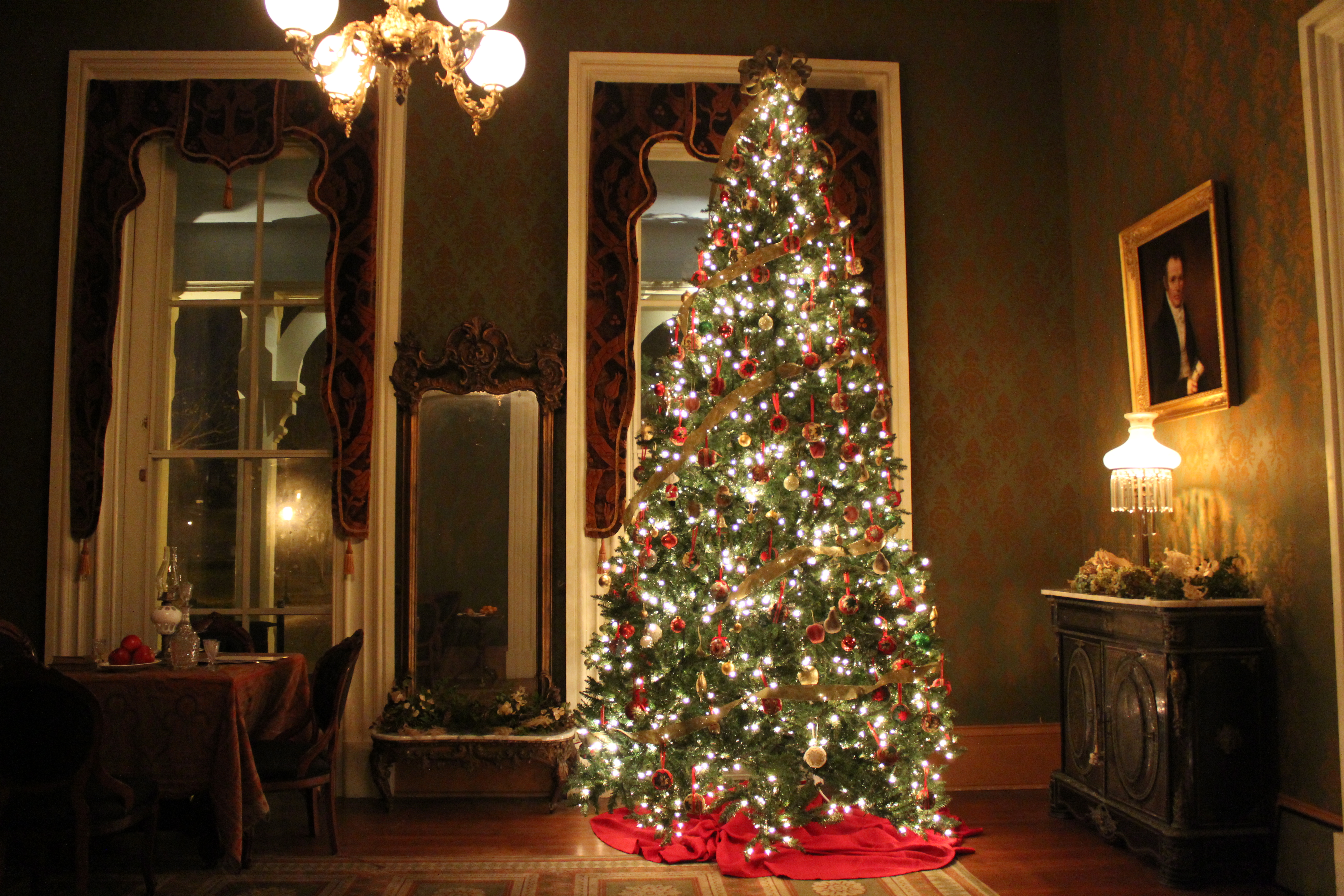 Oakwood Christmas Tour 2019 Oaklands Mansion 36th Annual Christmas Candlelight Tour of Homes Oakwood Christmas Tour 2019 Oaklands Mansion 36th Annual Christmas Candlelight Tour of Homes